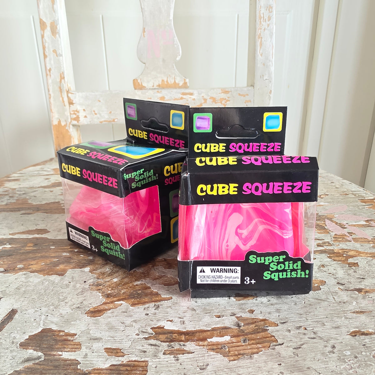 Cube squeeze -batik-