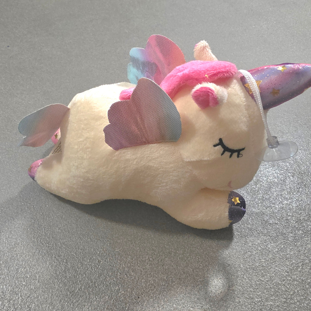 "Plush" yksisarvinen imukupilla 20cm -kaksi väriä-