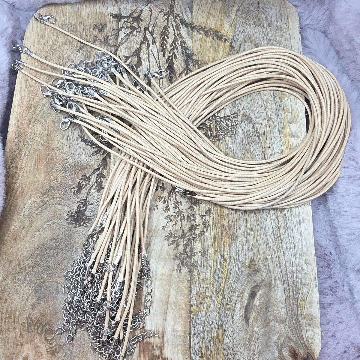 Vahanauha riipukselle -beige-