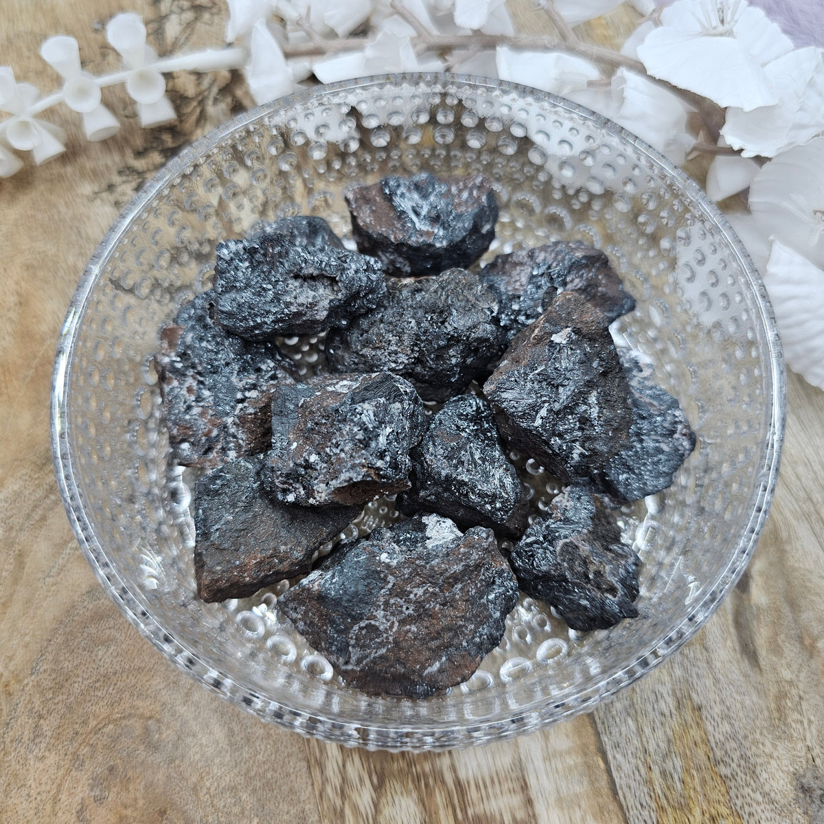 Stibniitti raakapala